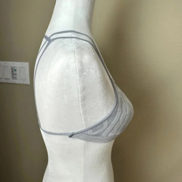 VICTORIA'S SECRET Strappy Back Bralette Crop Top - xs - Picture 6 of 7